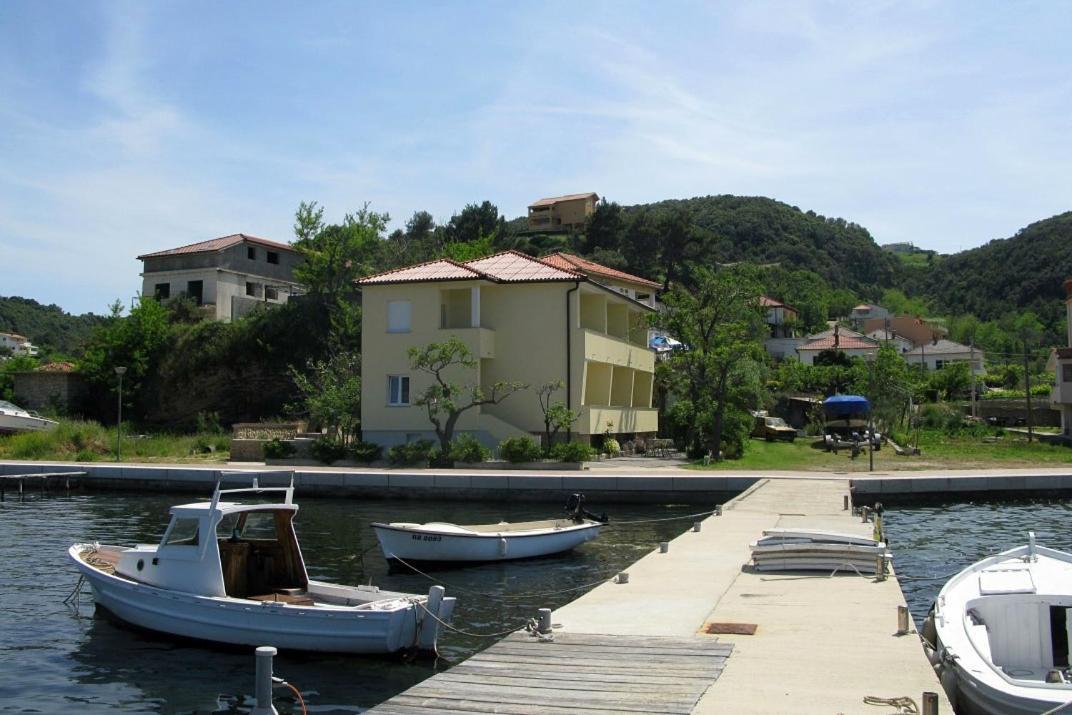 Apartments By The Sea Supetarska Draga - Donja, Rab - 11769 Dış mekan fotoğraf